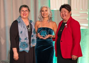 Ana Fernandez-Parmet is Recognized with Susan Hager Legacy Award at the 2023 NAWBO National Women's Business Conference