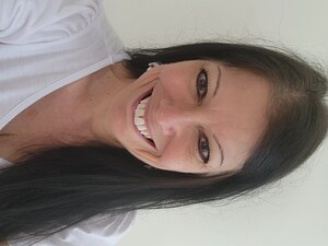 Local Boca Raton woman puts her money where her mouth is