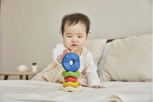 ASTRA Award Celebrates PlanToys' Wave Stacker: A Win for Kids &amp; Planet